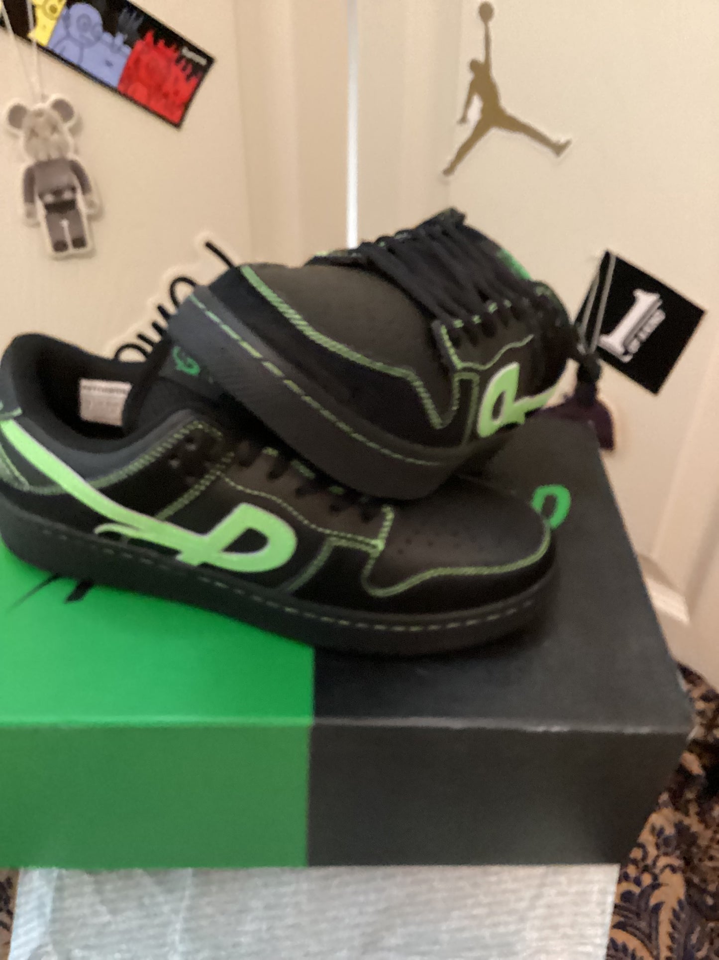 Psychworld Low Pro Sneakers – Black/Green – Rare Drop – Men’s Size 8