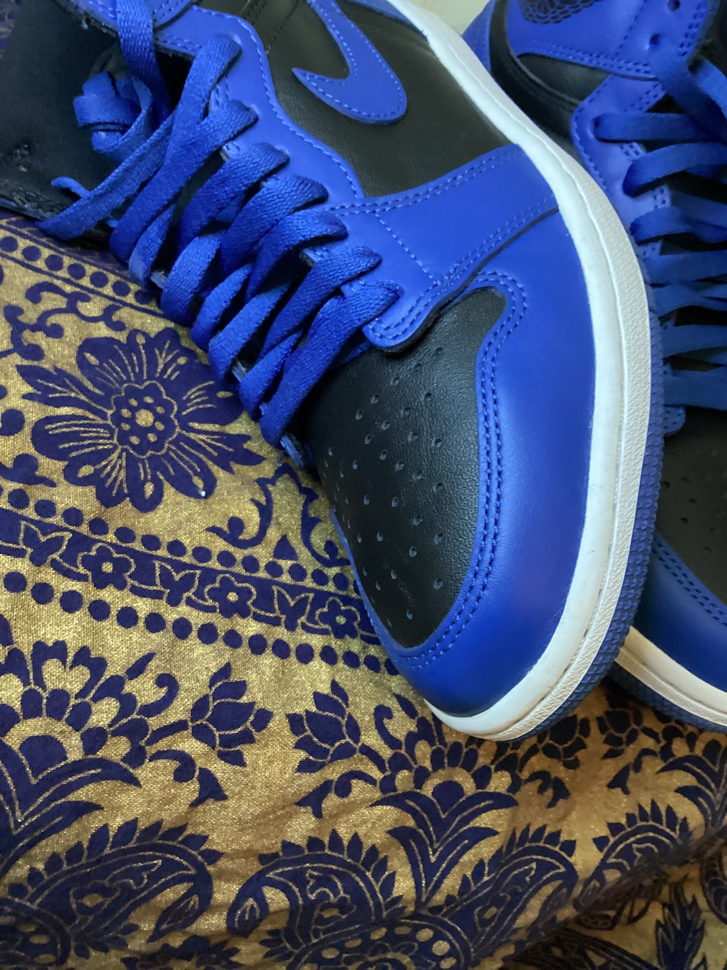 Air Jordan 1 Retro High OG ‘Royal’ | Size 8.5 | Lightly Worn