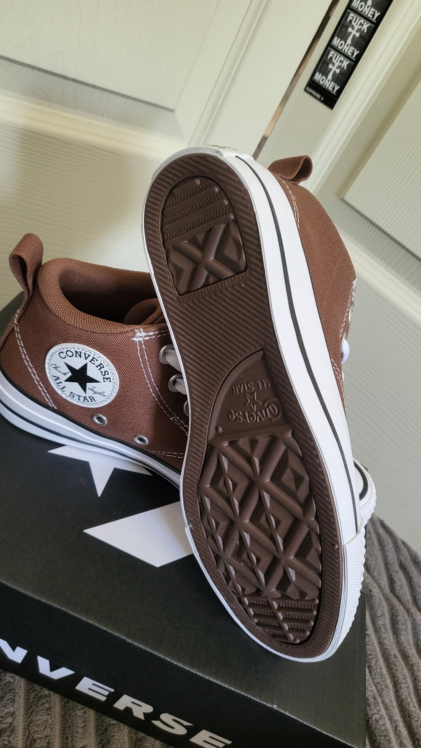 Converse CTAS Malden Street Mid “Bear Nap” - Kid’s Size 4 - Brand New
