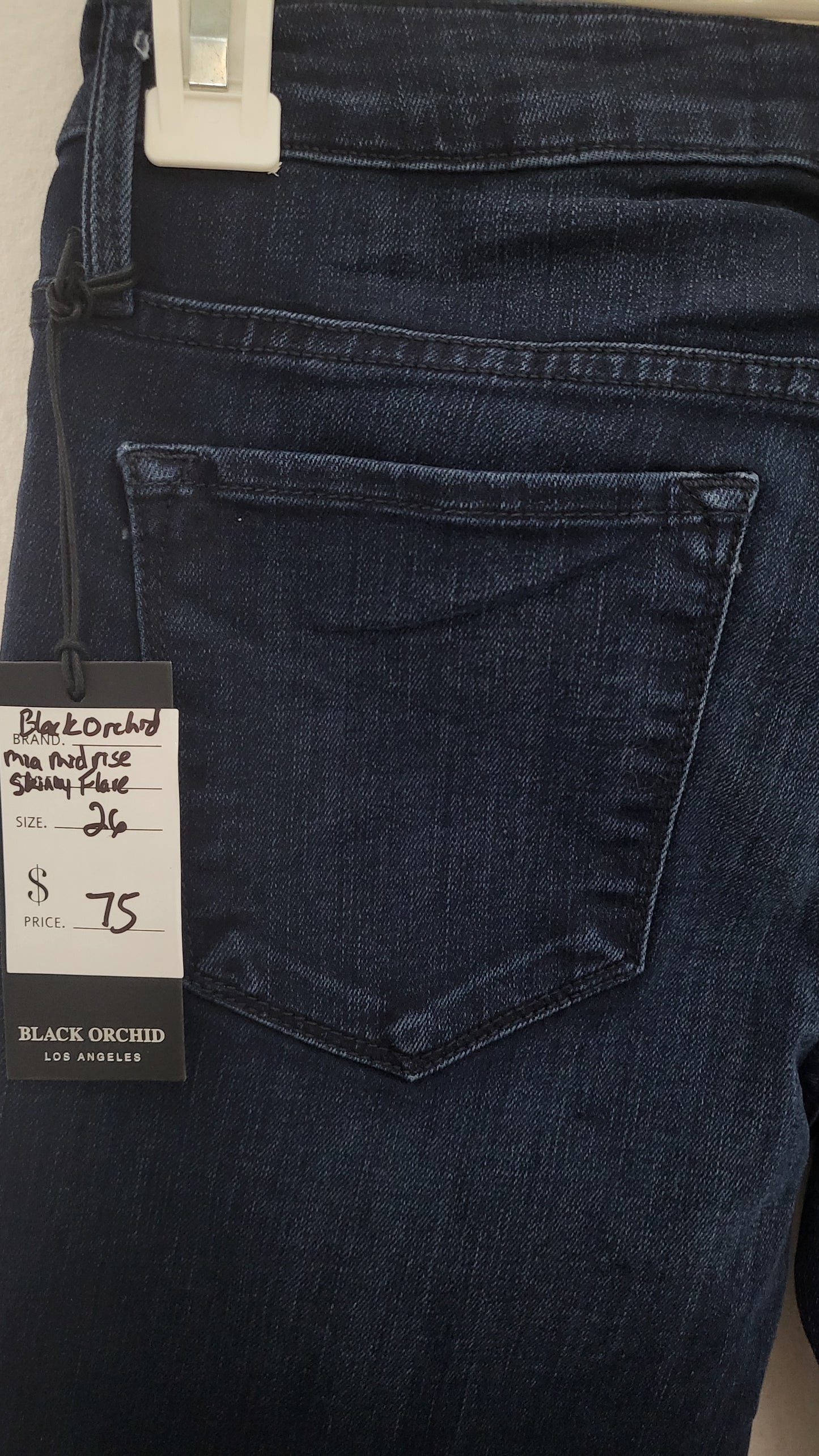 Black Orchid Mia Mid Rise Skinny Flare