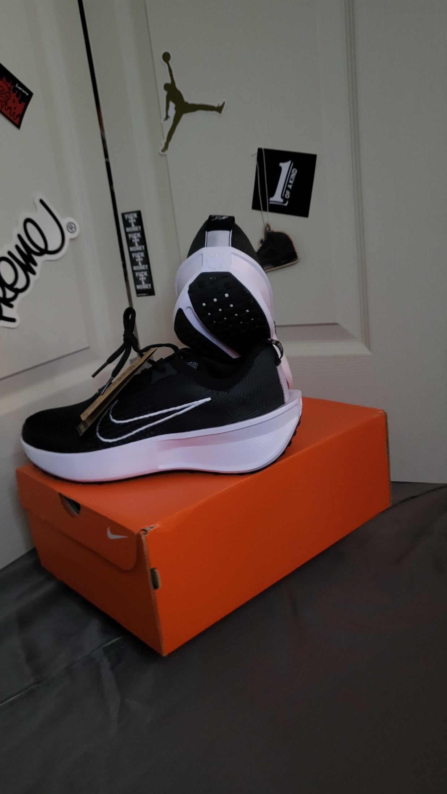 Nike Interact Run “Black/White” – Men’s Size 9.5 – Brand New 🚀🖤