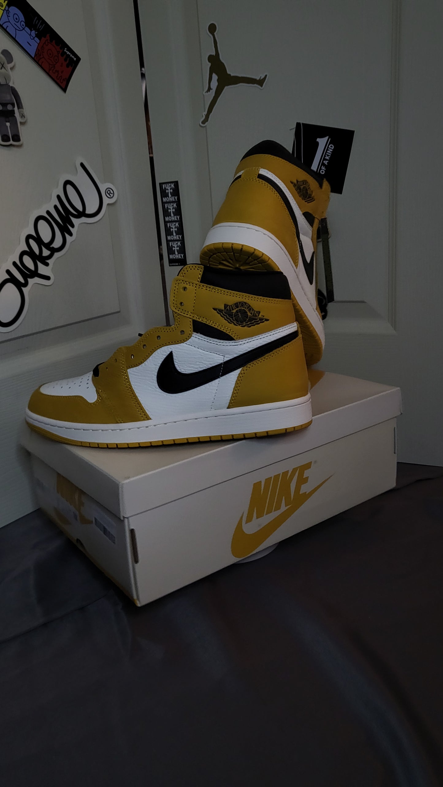 Air Jordan 1 Retro High OG Yellow Ochre sneakers, men’s size 9.5, brand new in box