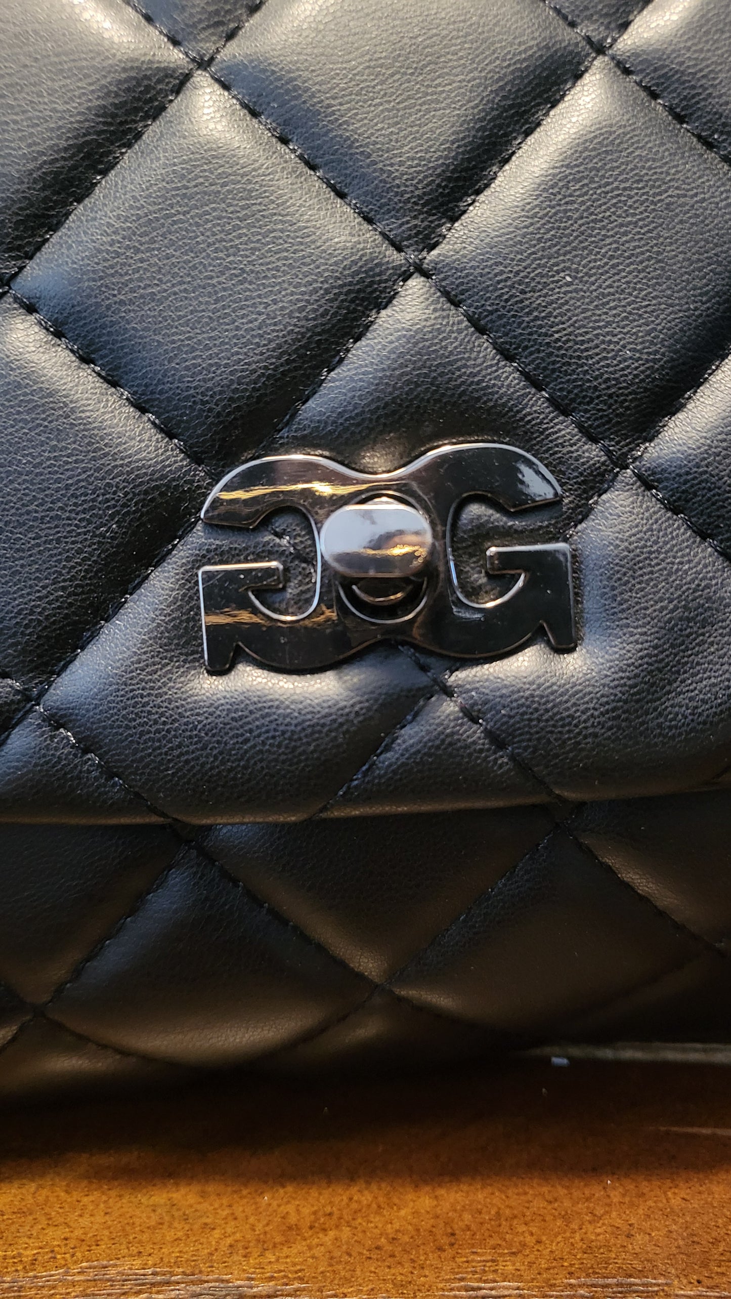 Stylish black Gilda Paris Padded Messenger Bag with boutique flair, affordable under $70, perfect for everyday use from ShAesthetics
