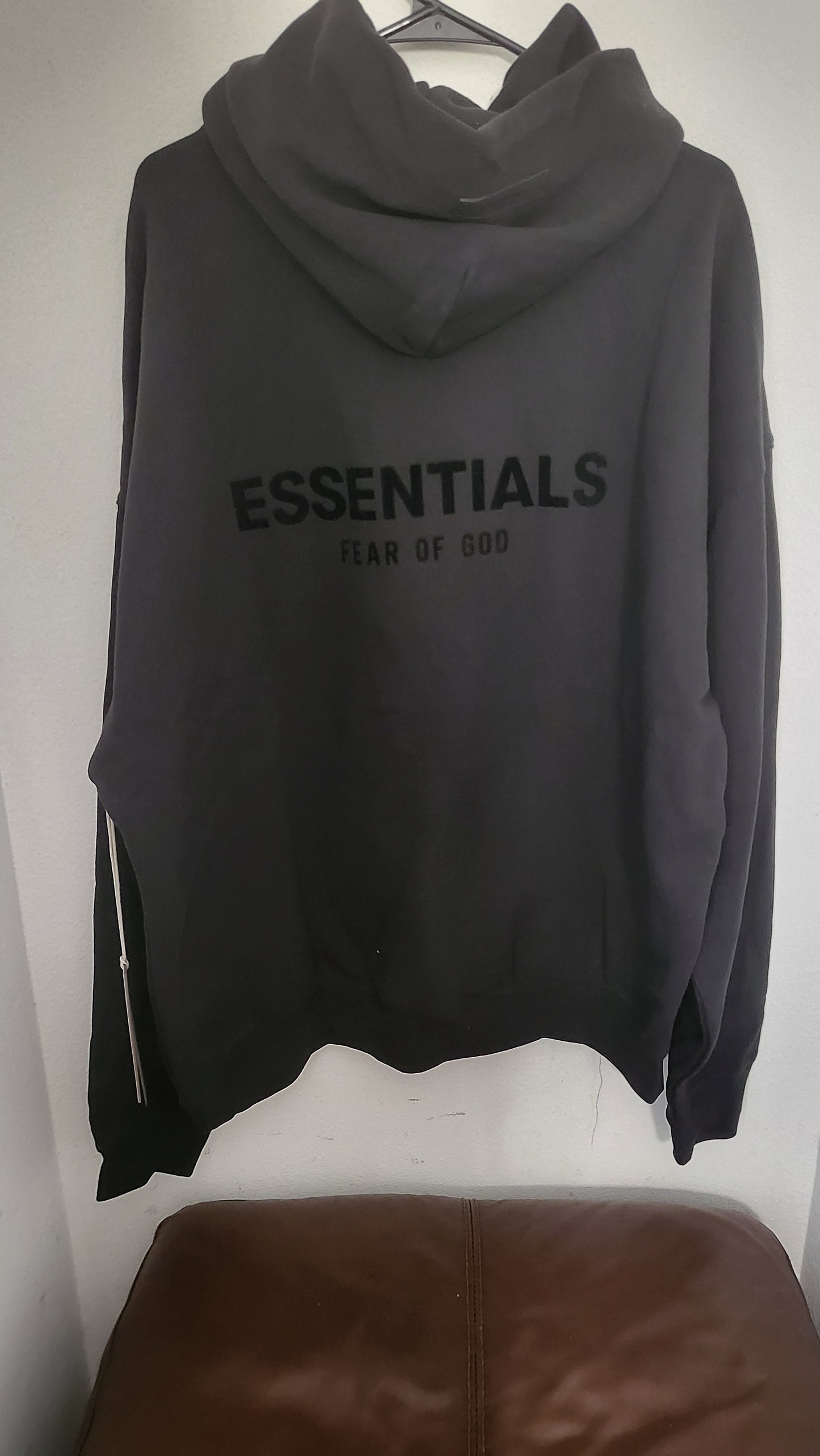 Fear of God Essentials Hoodie – Stretch Limo Black