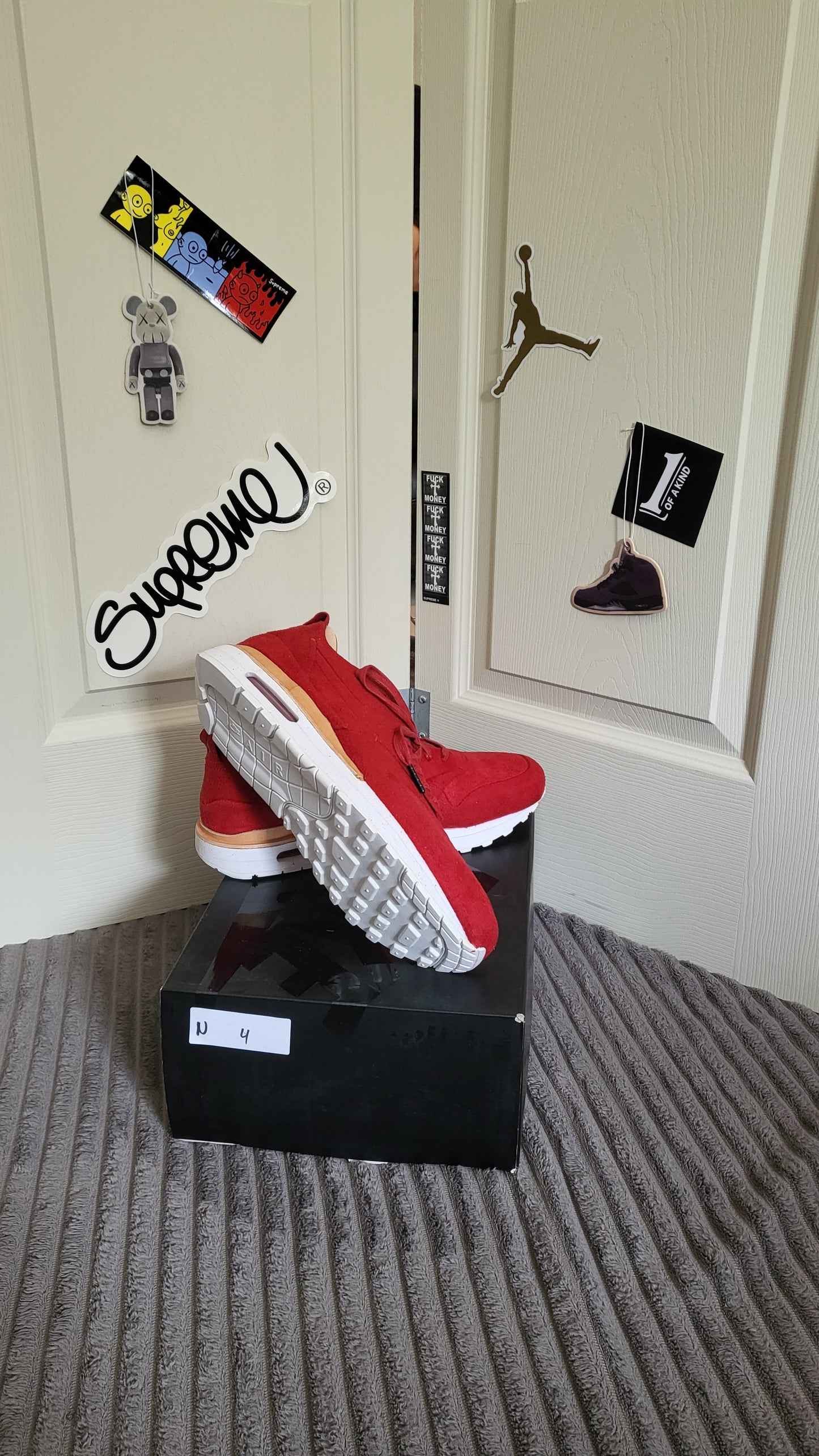 🔥 Nike Air Max 1 Royal “Gym Red/Summit White” – Size 9.5 – Premium Suede 🔥