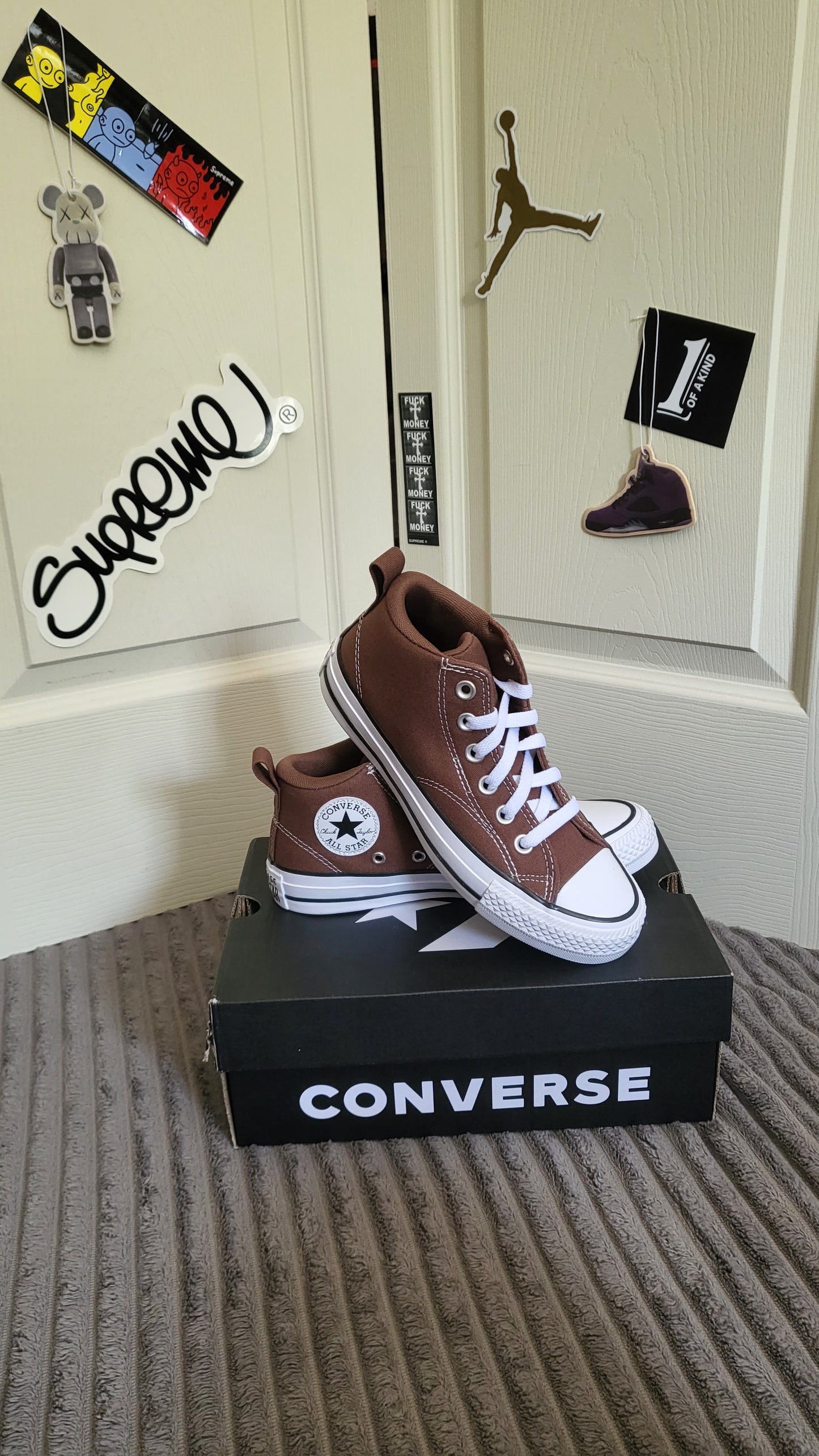 Brown Converse CTAS Malden Street Mid Bear Nap on original black box