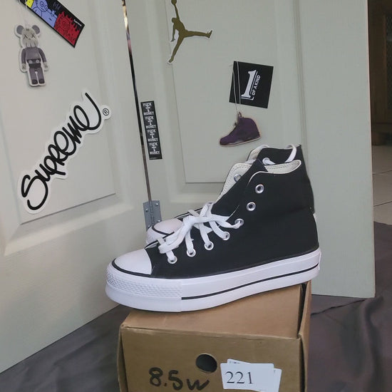 Women’s Converse Chuck Taylor All Star High Top in Black, size 8.5, brand new in box
