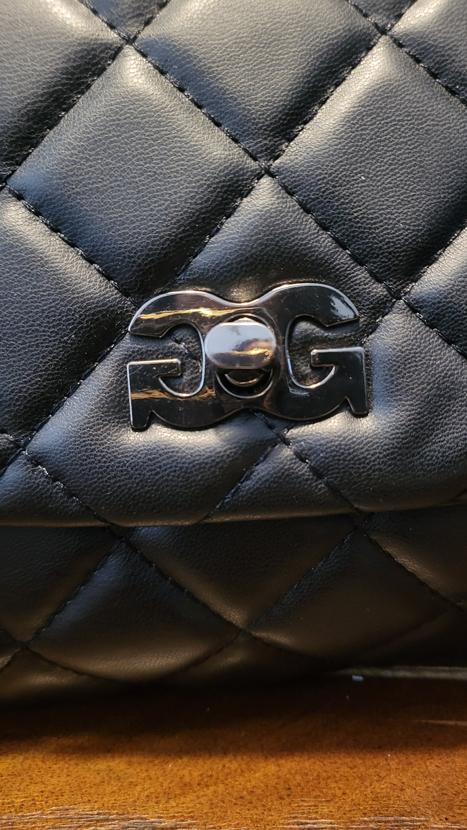 Stylish black Gilda Paris Padded Messenger Bag with boutique flair, affordable under $70, perfect for everyday use from ShAesthetics