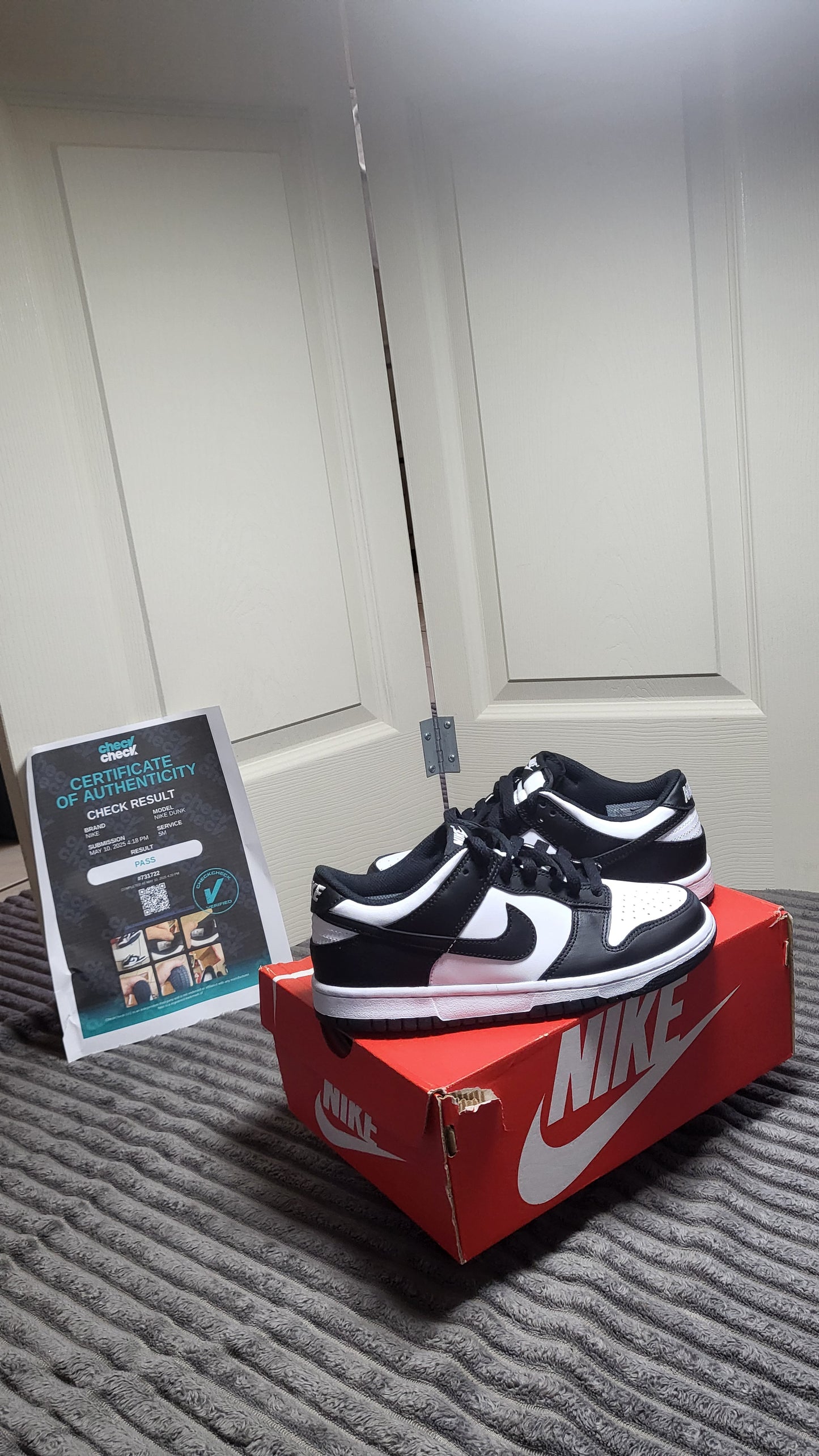 Nike Dunk Low GS “Panda” | Size 6.5Y / Women’s 8 | Brand New in Original Box